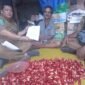 Melalui edaran Bupati Fakfak Nomor 500.8.3/752/BWP/2024 Plt. Kepala Dinas Perkebunan Fakfak Widhi Asmoro Jati menekankan agar pedagang pengepul agar tidak menjemur pala di tempat yang tidak memenuhi standar kebersihan.